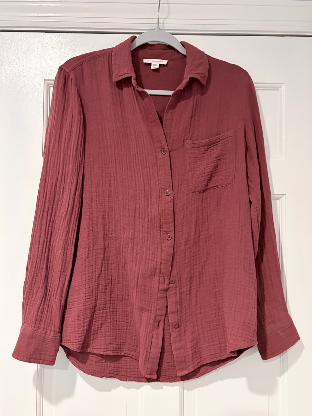 BeachLunchLounge Cotton Gauze Button Down Shirt – Rust – Small